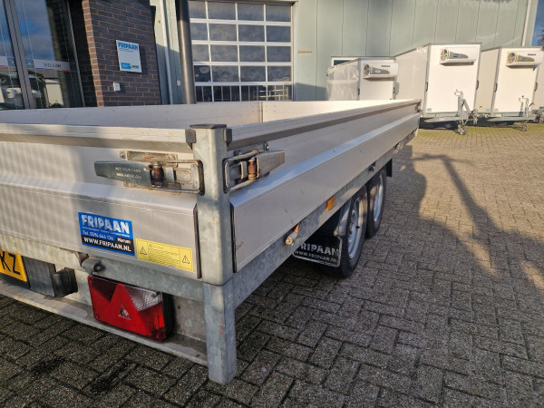 Hapert Aanhanger 400x200  Azure
