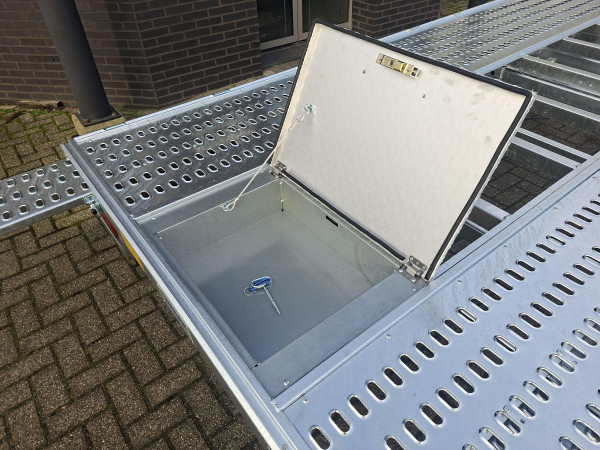 Hapert Aanhanger 455x210  Indigo Auto