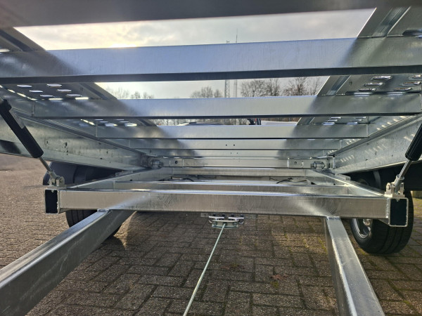 Hapert Aanhanger 455x210  Indigo Auto