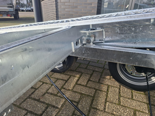 Hapert Aanhanger 455x210  Indigo Auto