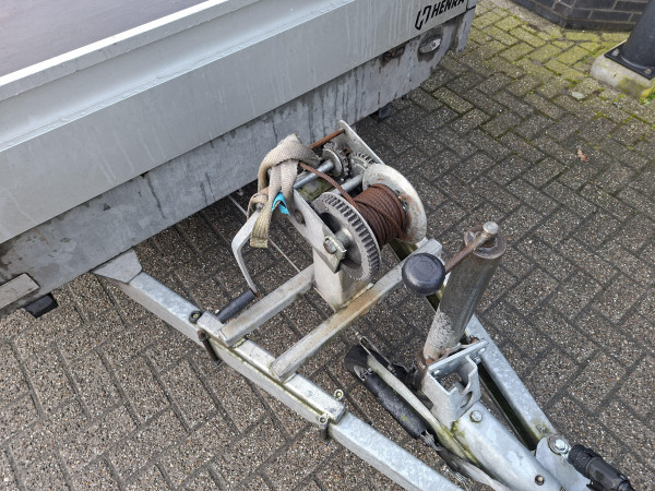 Henra Aanhanger 330x0  PL 27