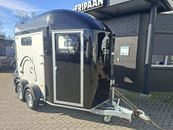 Cheval Liberte Paardentrailer 320x165  Gold 3