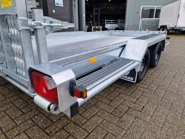 Hapert Aanhanger 405x179  Indigo