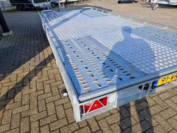 Autoambulance 455 x 208