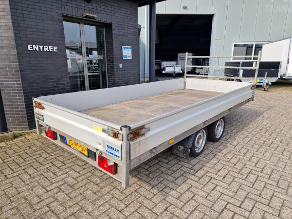 Hapert Aanhanger 400x180  Azure