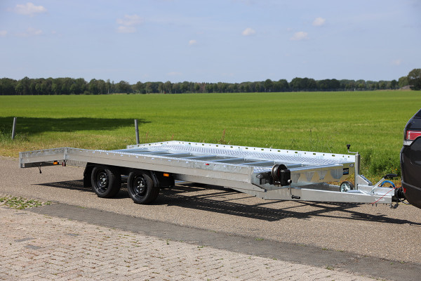 Autotransporter Hapert Indigo HF 505x221 3500kg gaten vloer
