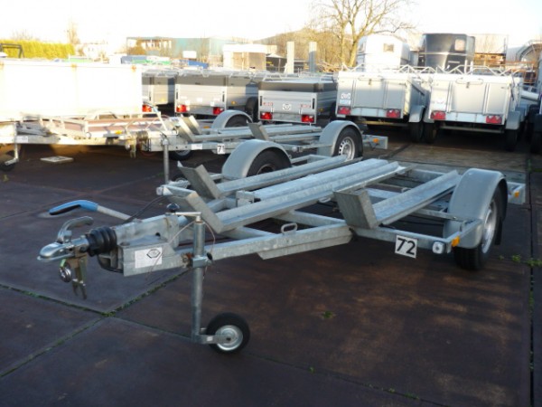 Huur Motortrailer 3 motoren