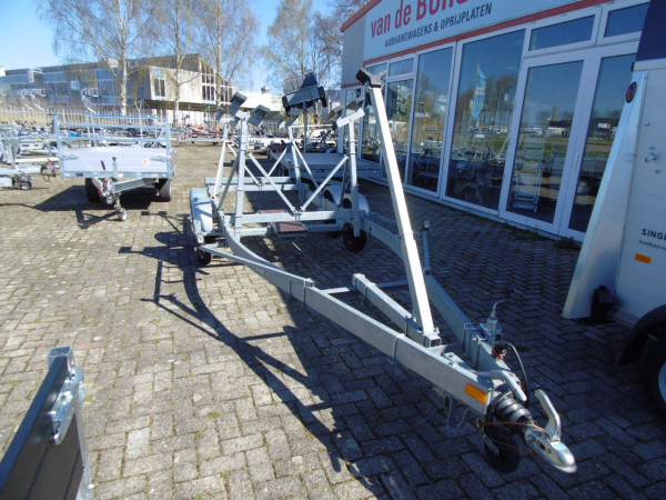 Boottrailer Kalf V2000 60-20R Kieltrailer